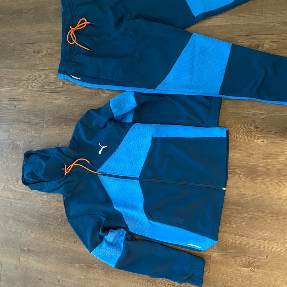 Men’s puma jogging set
